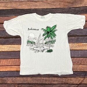 Vintage 90s Bahamas Vacation Travel Tourism Souvenir 1990s Tshirt